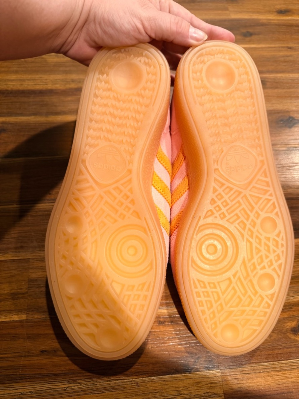 adidas Handball Spezial
Glow Pink Flash Orange (Women's) - Picture 9 of 9